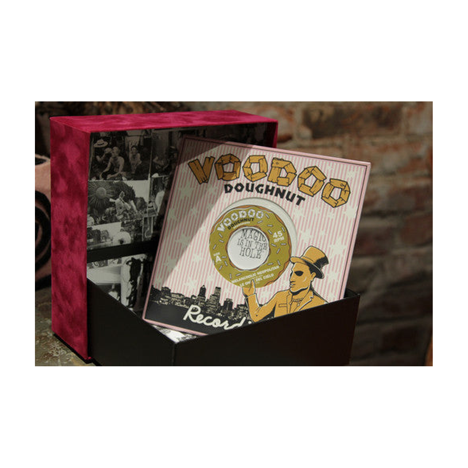 Singles Collection (the Voodoo Doughnuts) / Var - Singles Collection (The Voodoo Doughnuts) 13x7