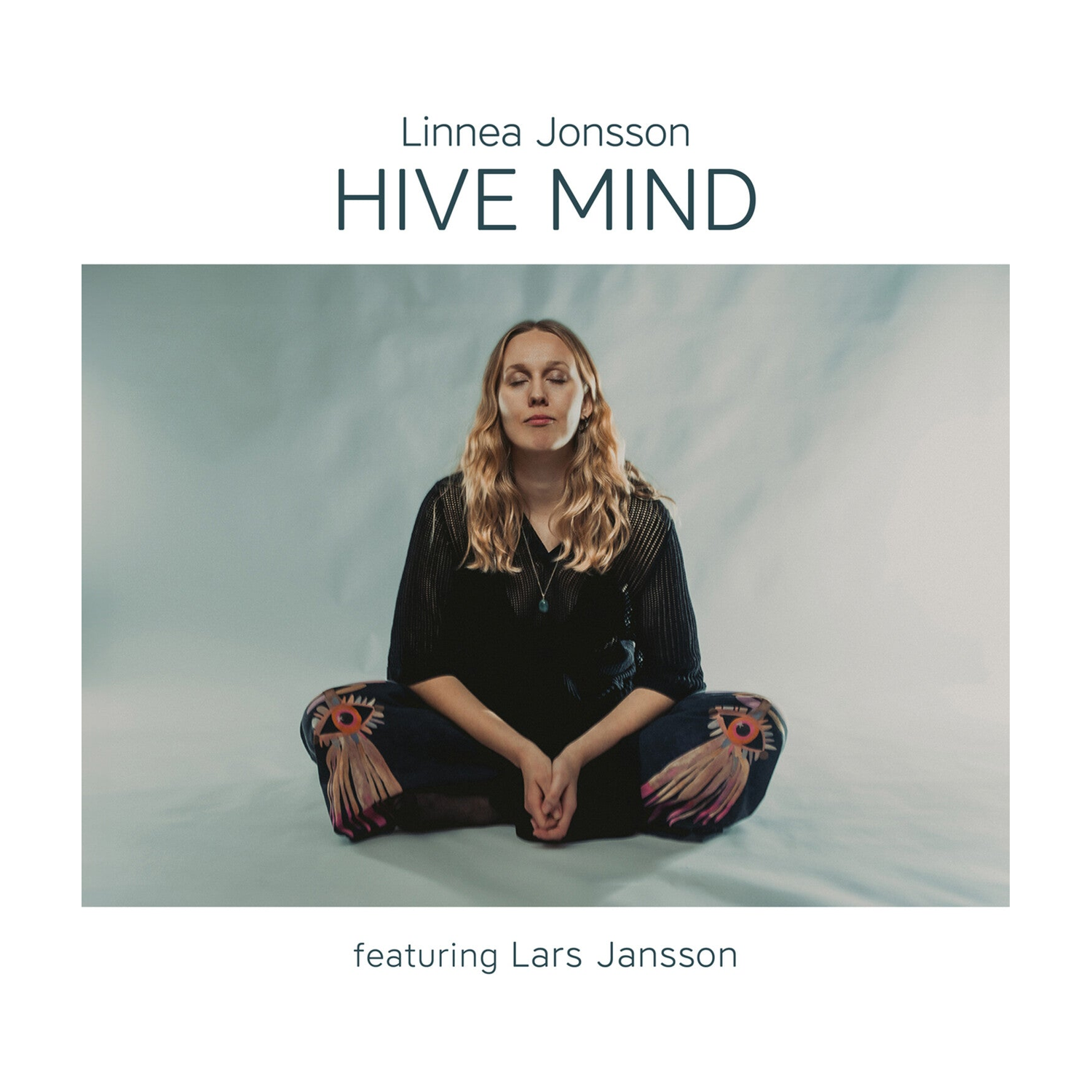Linnea Jonsson - Hive Mind
