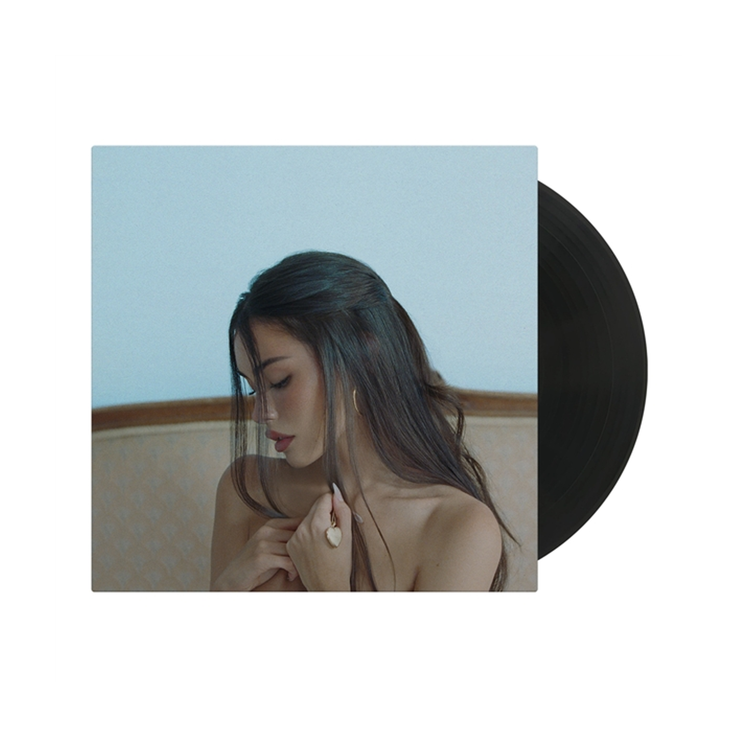 Madison Beer - locket