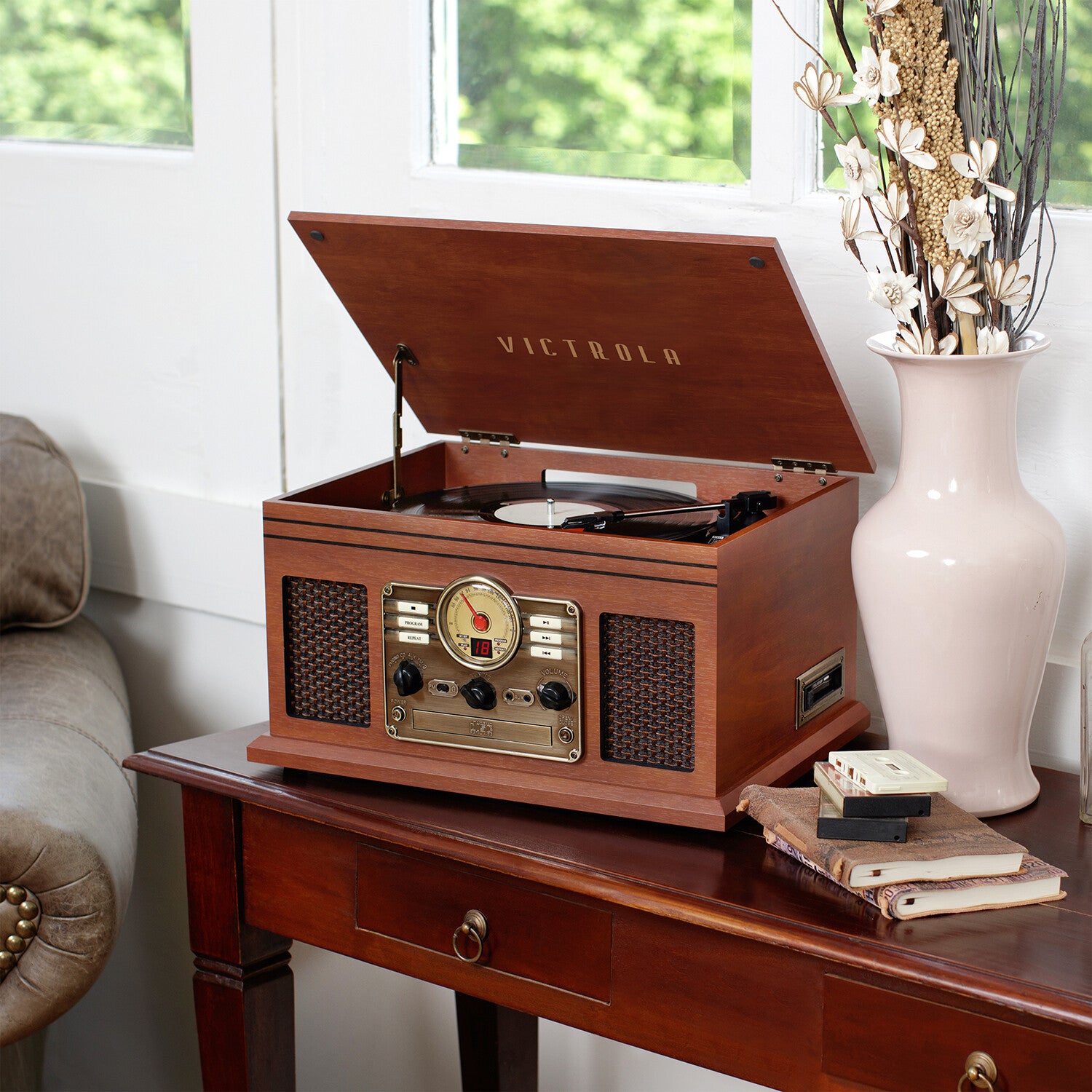 Victrola VTA-204B-MAH Classic 7-in-1 Turntable Music Entertainment Center Bluetooth