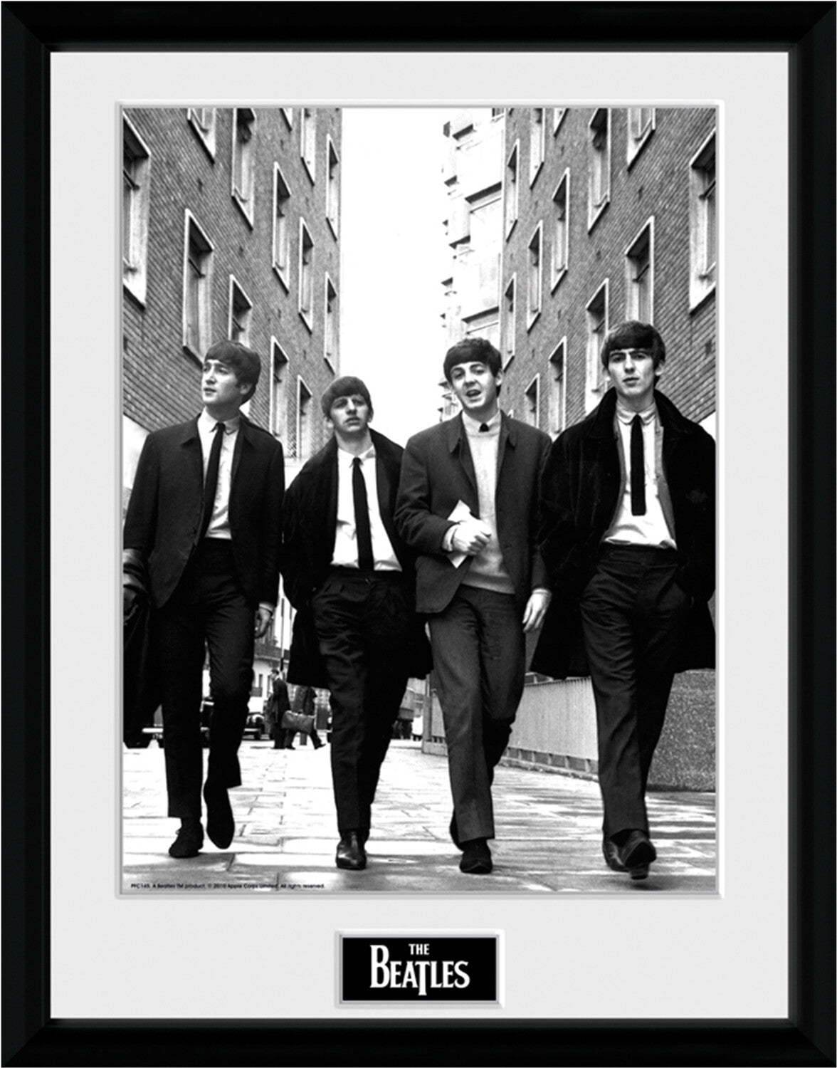 The Beatles - Framed Print - In London (12 x 16)