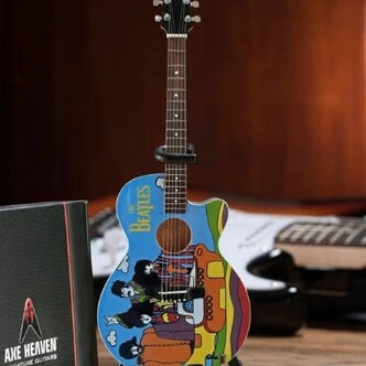 Axe Hvn Ah236 Fab Four Yellow Submarine Gtr - Axe Hvn Ah236 Fab Four Yellow Submarine Gtr