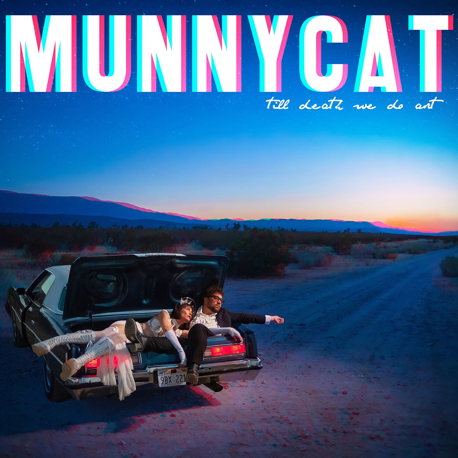 Munnycat - Till Death We Do Art - Red/Blue Split (Red Vinyl)