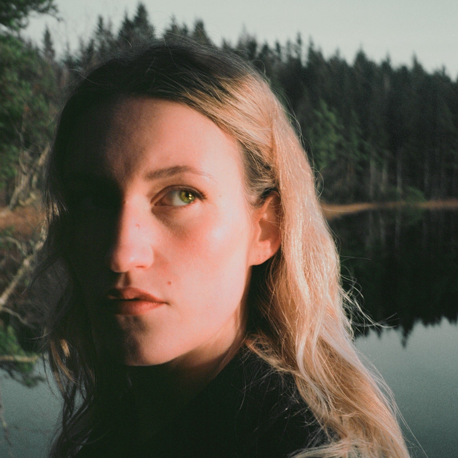 Bea Elmy Martin - Under The Yew: Vol 1